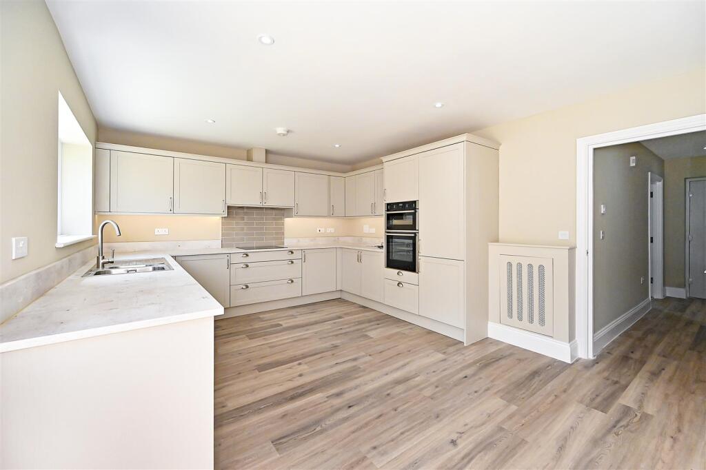 Kitchen/Breakfast Room