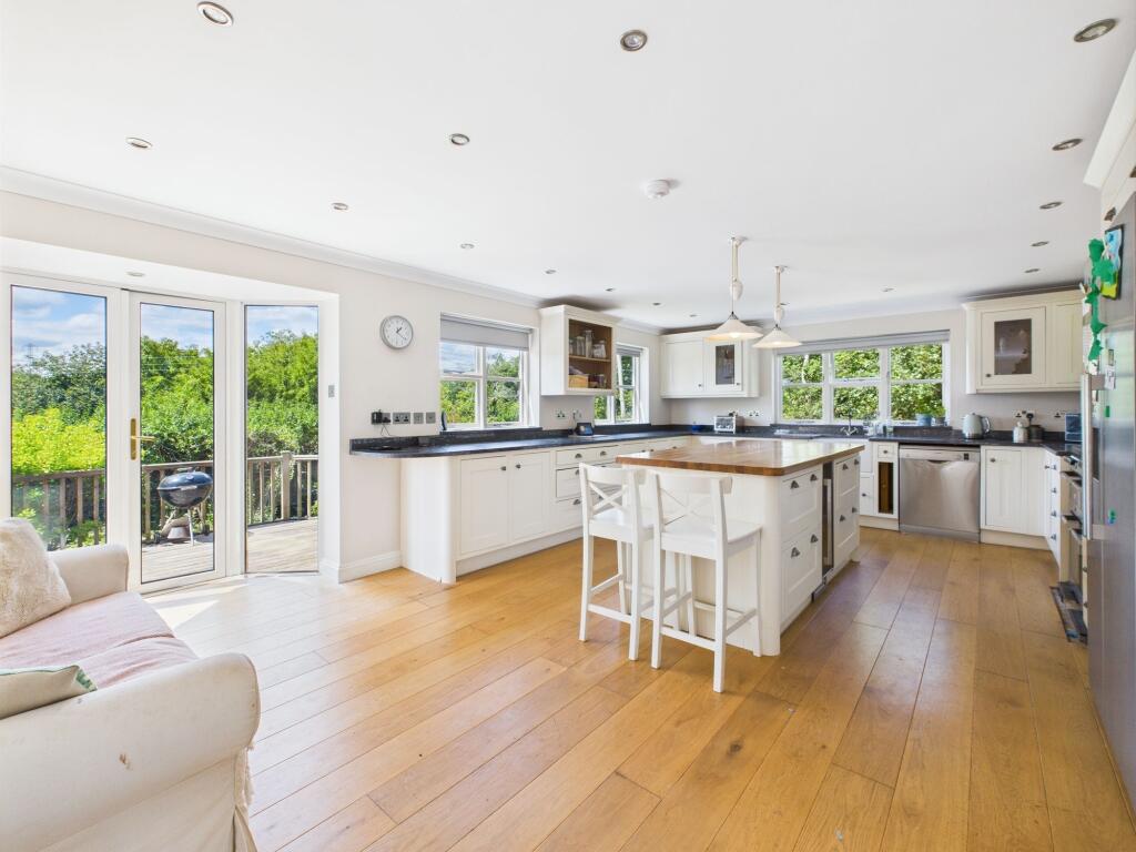 Kitchen/Breakfast Room