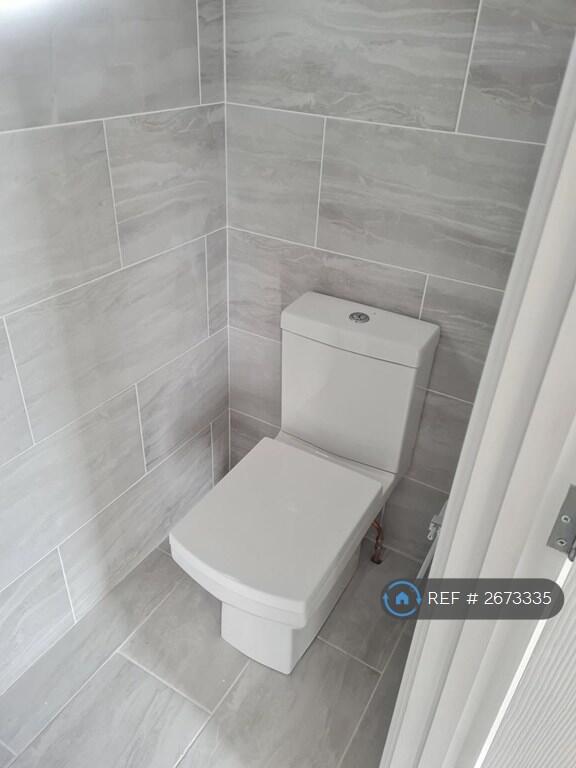 Shower/Toilet Room