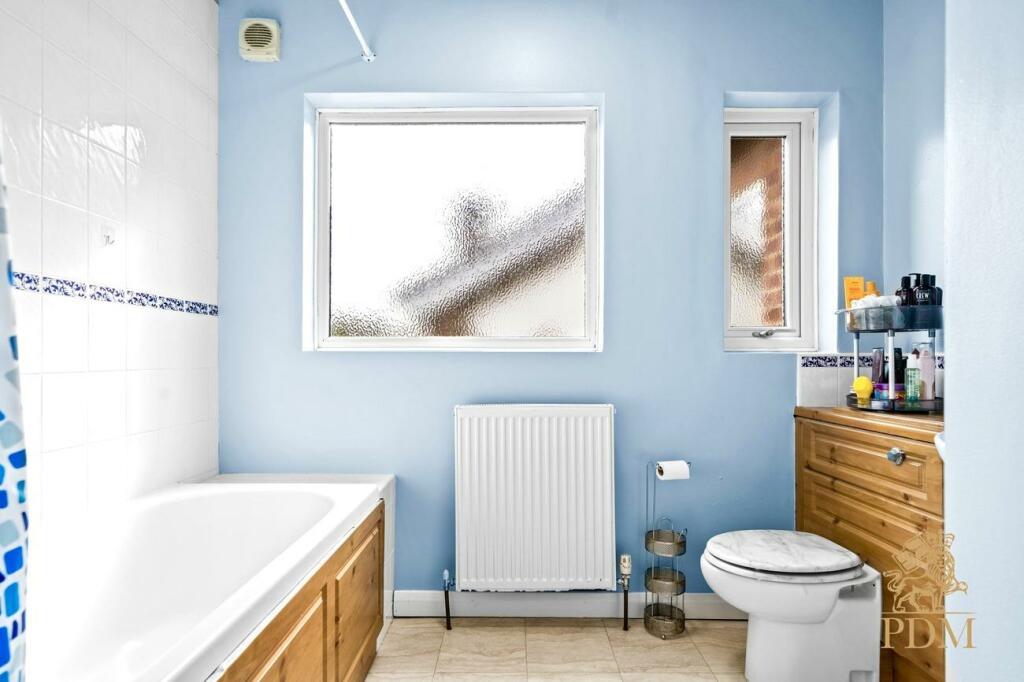 22 Sandringham Drive Bramcote Nottingham