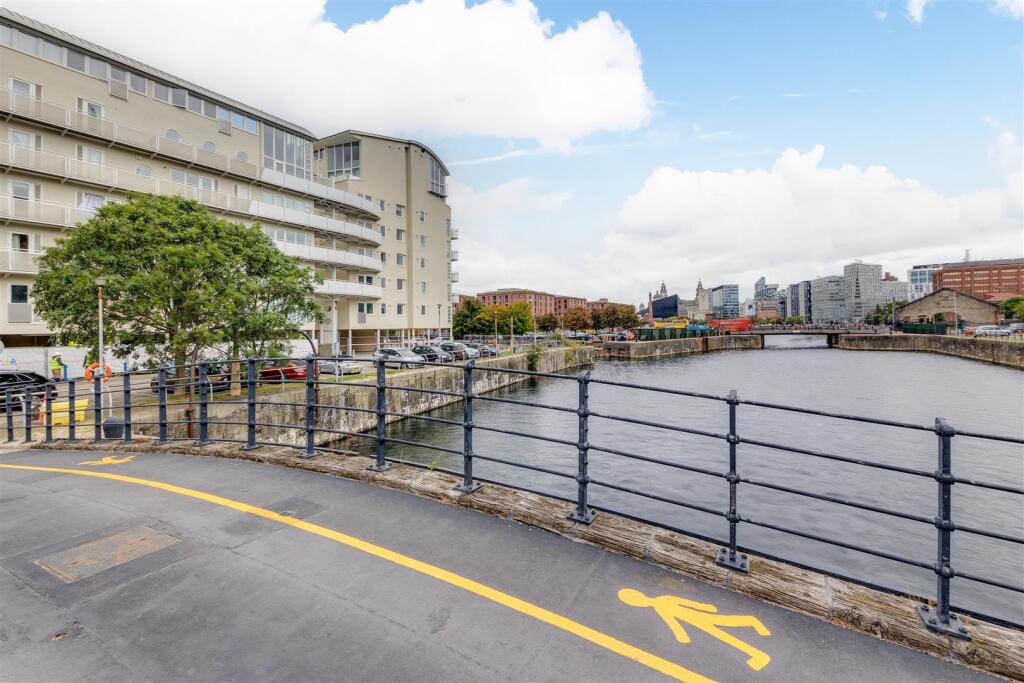 104 Royal Quay_21.jpg