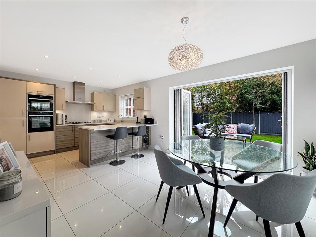 Dining Kitchen