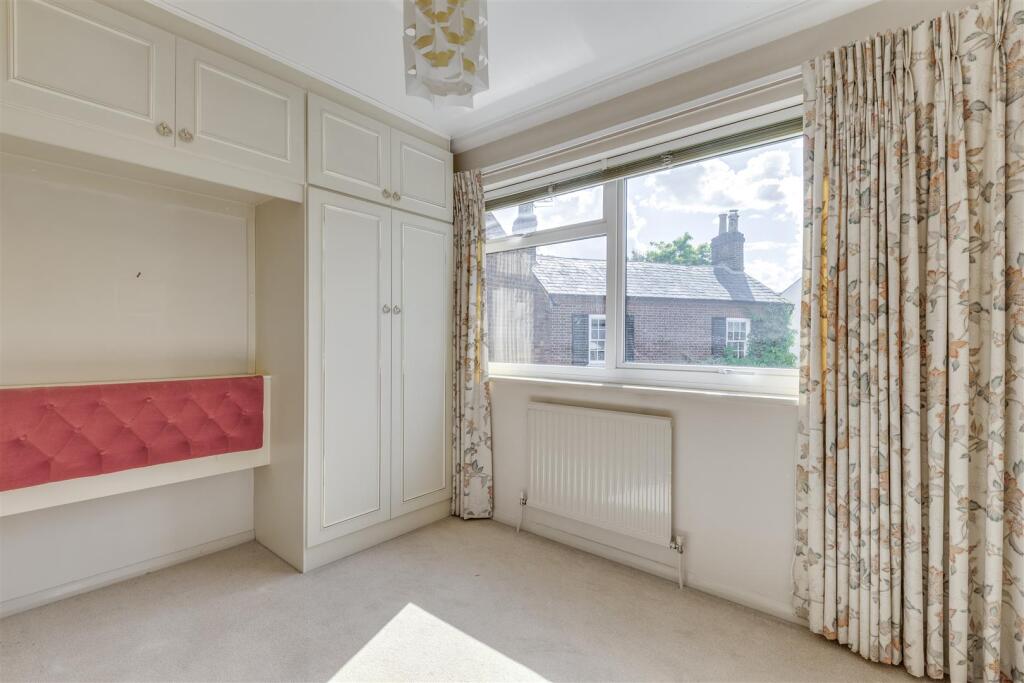 Stevenage Road 6-1.jpg