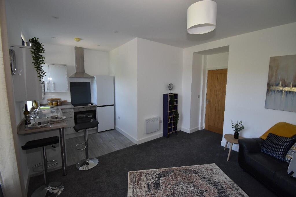 Lounge/Kitchen