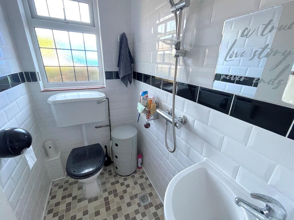 66 Parkside Avenu...