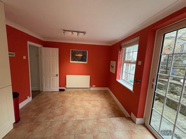 Kitchen new 2.jpg