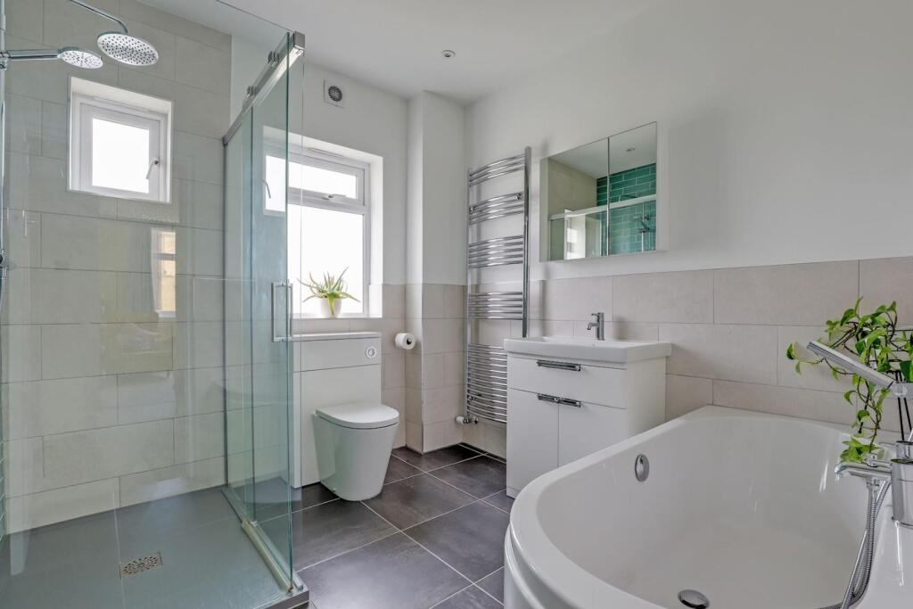 12-63f1JHPropWpen - 48 Anerley Park - 34-medium.jp