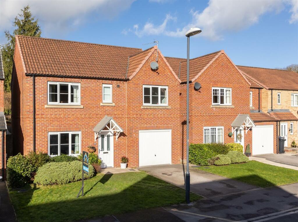 Westfield Road 17 External-2.jpg