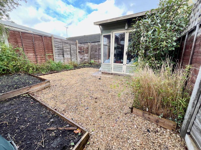 Summerhouse and additional garden 