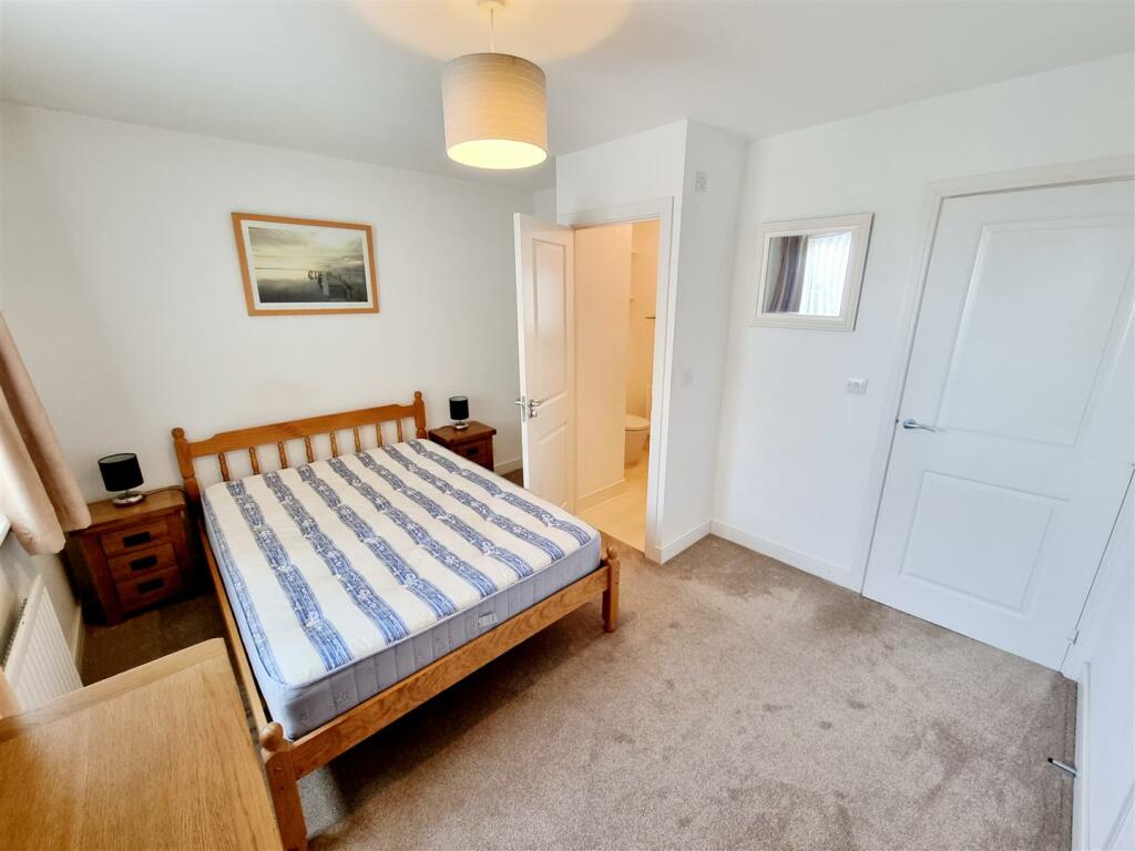 Bed 1.1.jpg