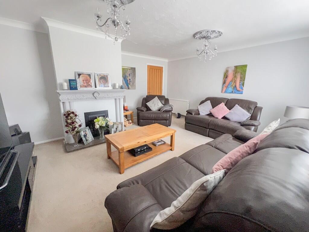 IMG_16942_19_larg...