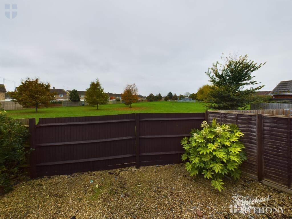 CAM03852G0-PR0132-STILL011