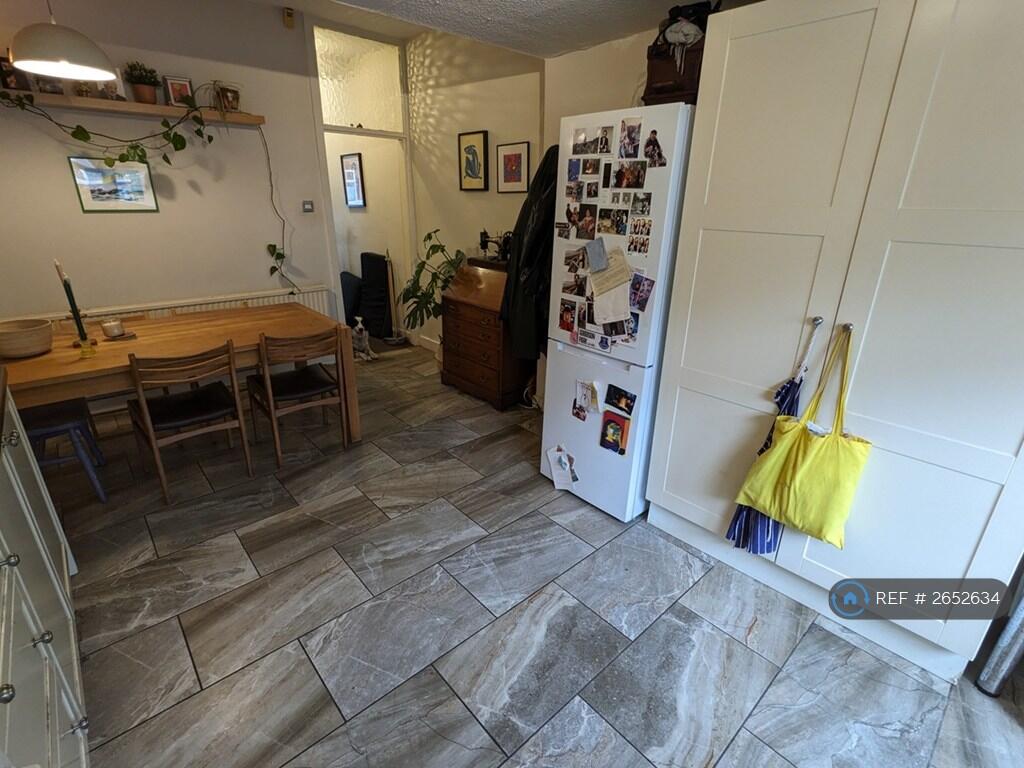 Large Open Plan Kitchen/Dining Room