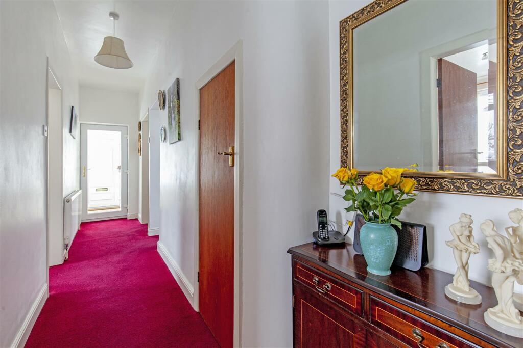 Entrance Hall-1.jpg