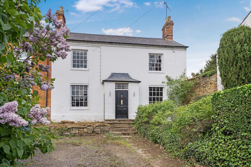 16 High Street, Bodicote-2.jpg