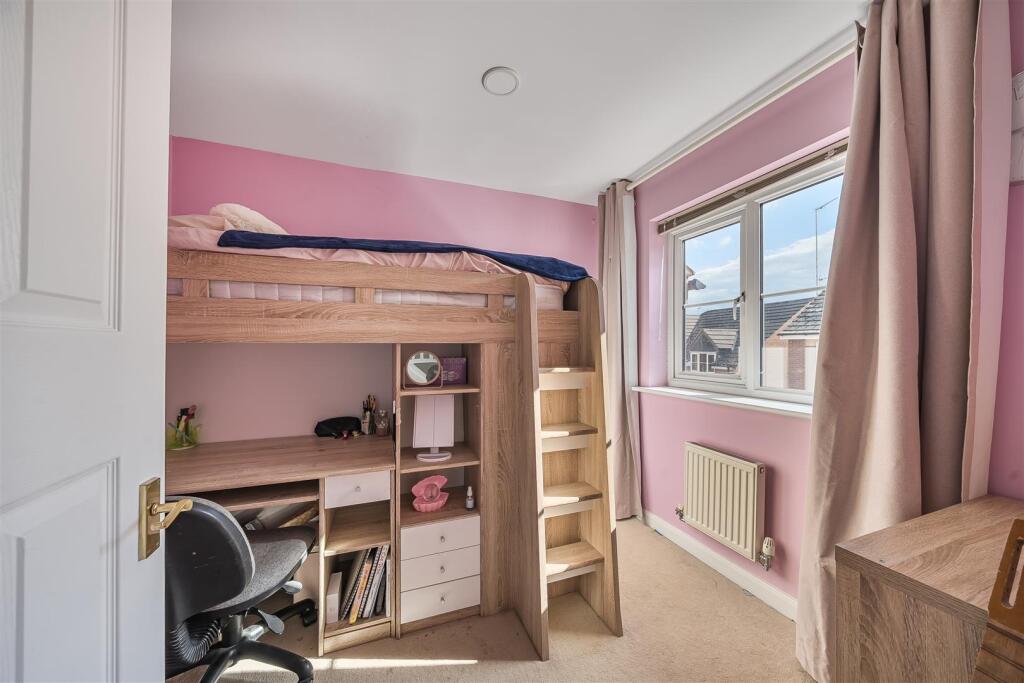 38 Stowe Drive, Rugby (15).jpg