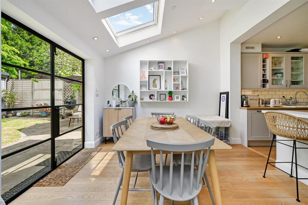 MELBURY GARDENS, 86B-26.jpg