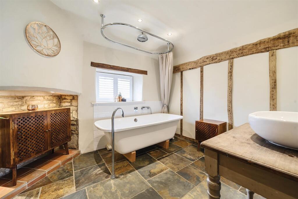 Pear Tree Cottage, 12 Blakesley Hill Greens Norton