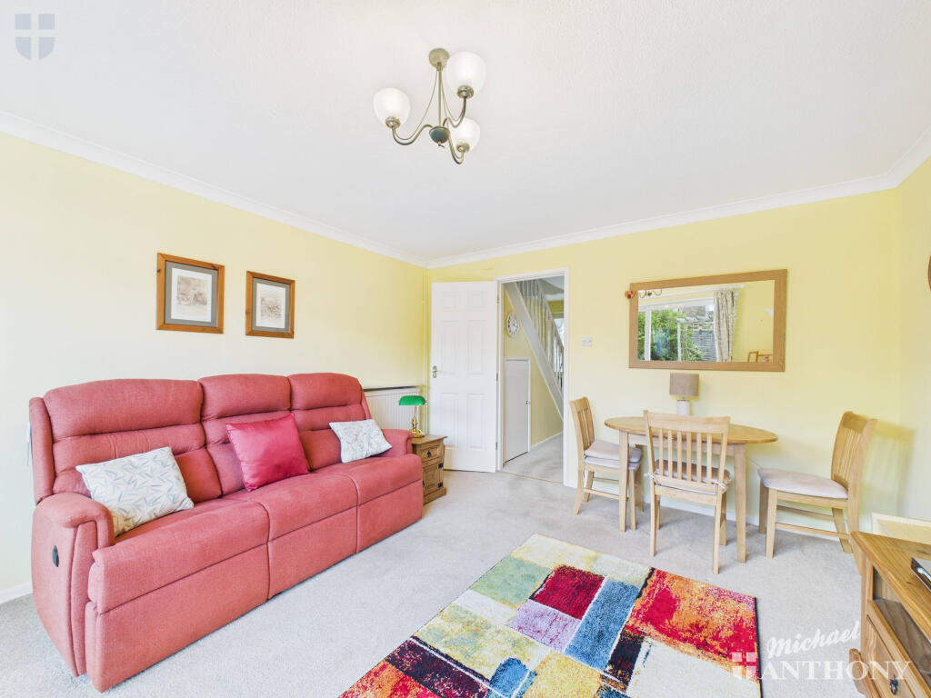 CAM03218G0-PR0812-STILL016