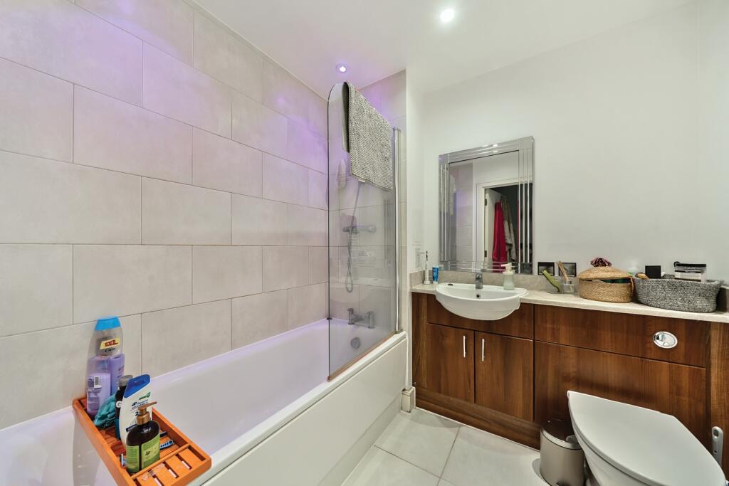 1314887-8-685d5c3...