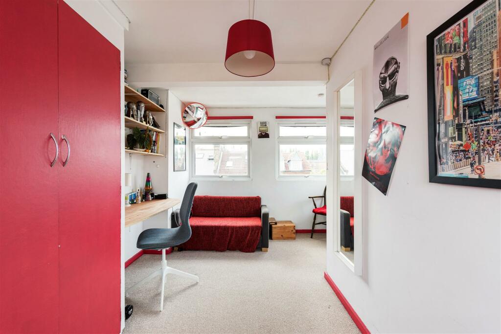 St. John's Road E17