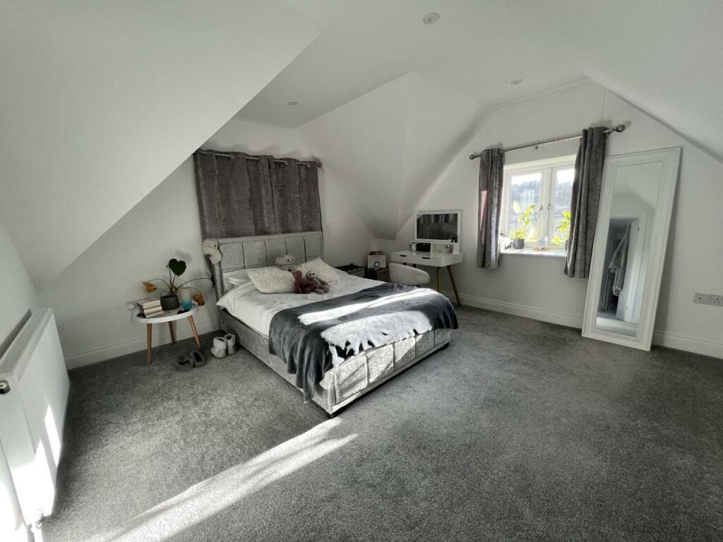 bedroom.jpg