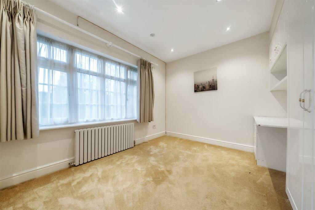 Bedroom 3.jpg