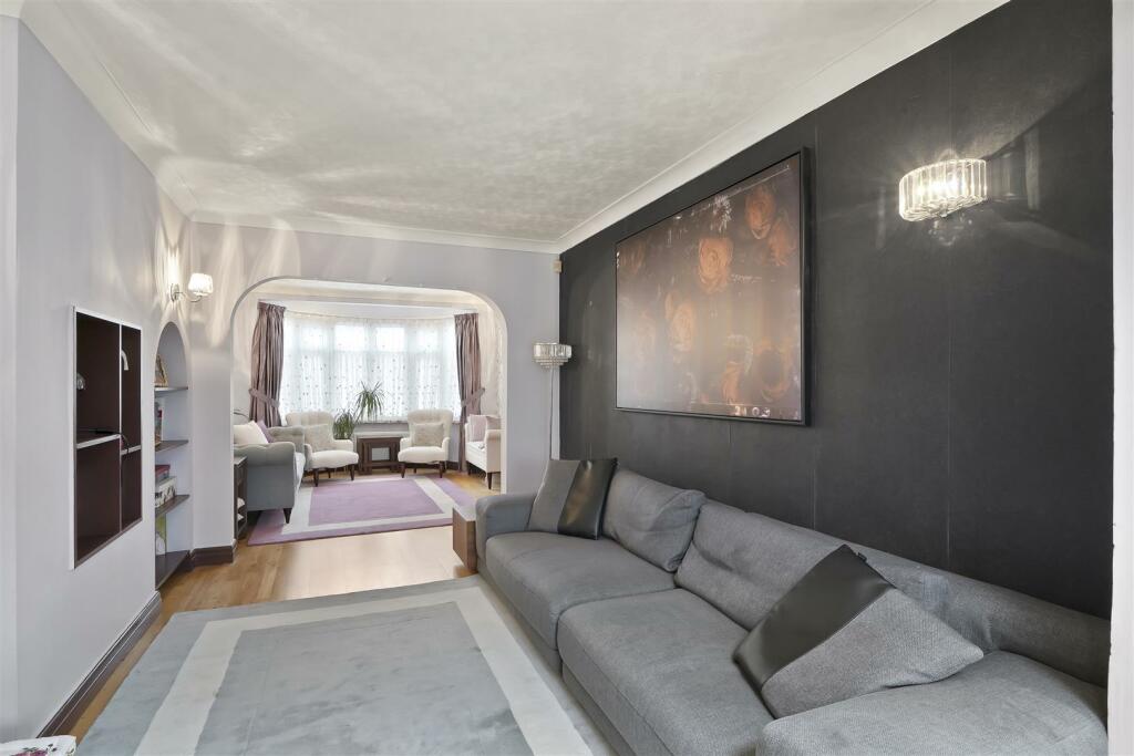 16 Danemead Grove - tWm2CTRGiTYQCKXpXF3H.jpg