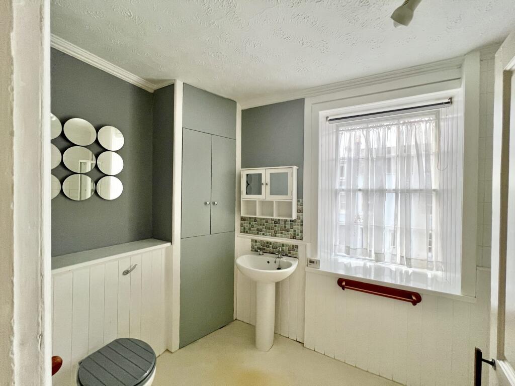 37 Castle Street, Kirkcudbright - Williamson and H