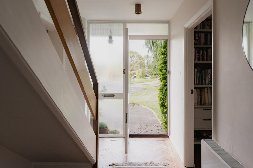 280932 - 15 The Holdings, The Ryde, Hatfield, A...