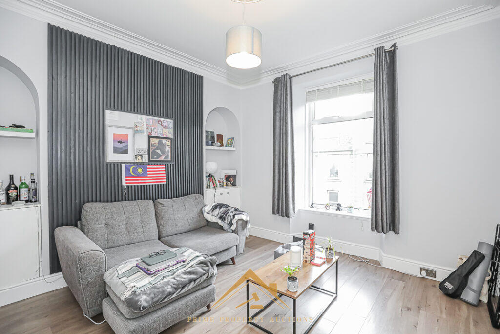 48 Esslemont Avenue, Second Floor left Flat 6, Aberdeen, AB25 1SQ