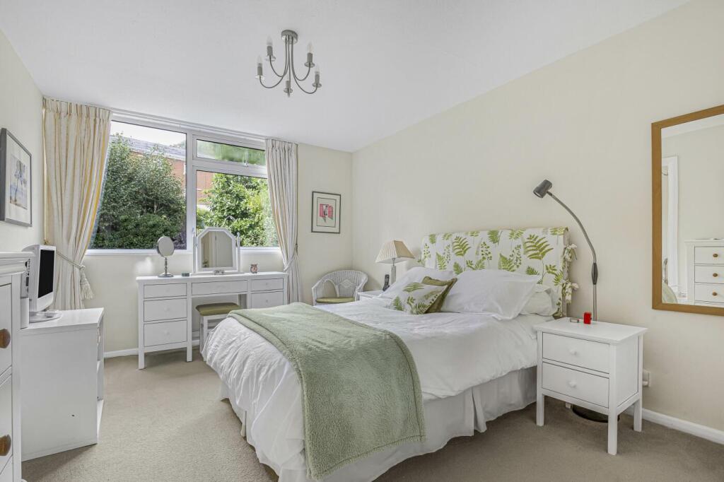 Principal bedroom