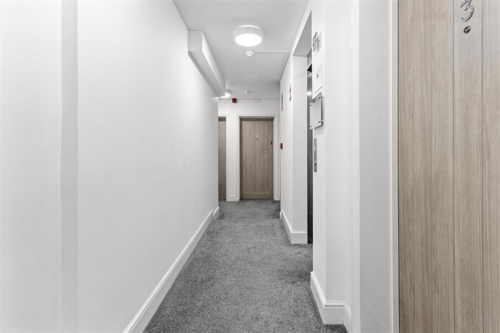 communal entrance #5.jpg