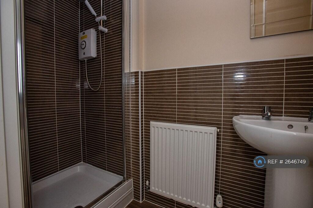 Master En-Suite