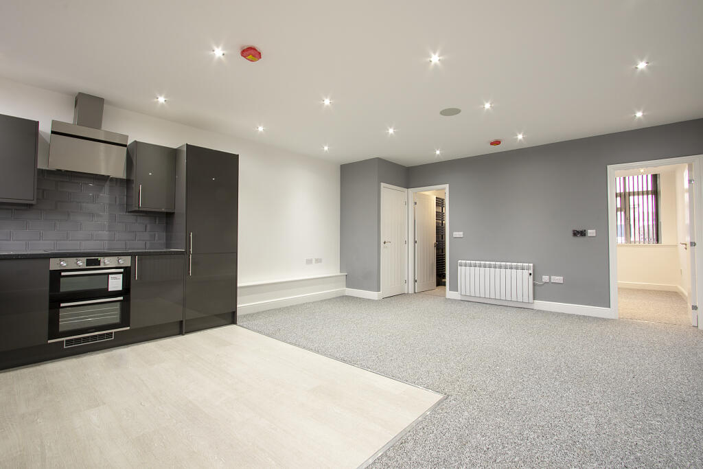 Crockhamwell-Road-Wo