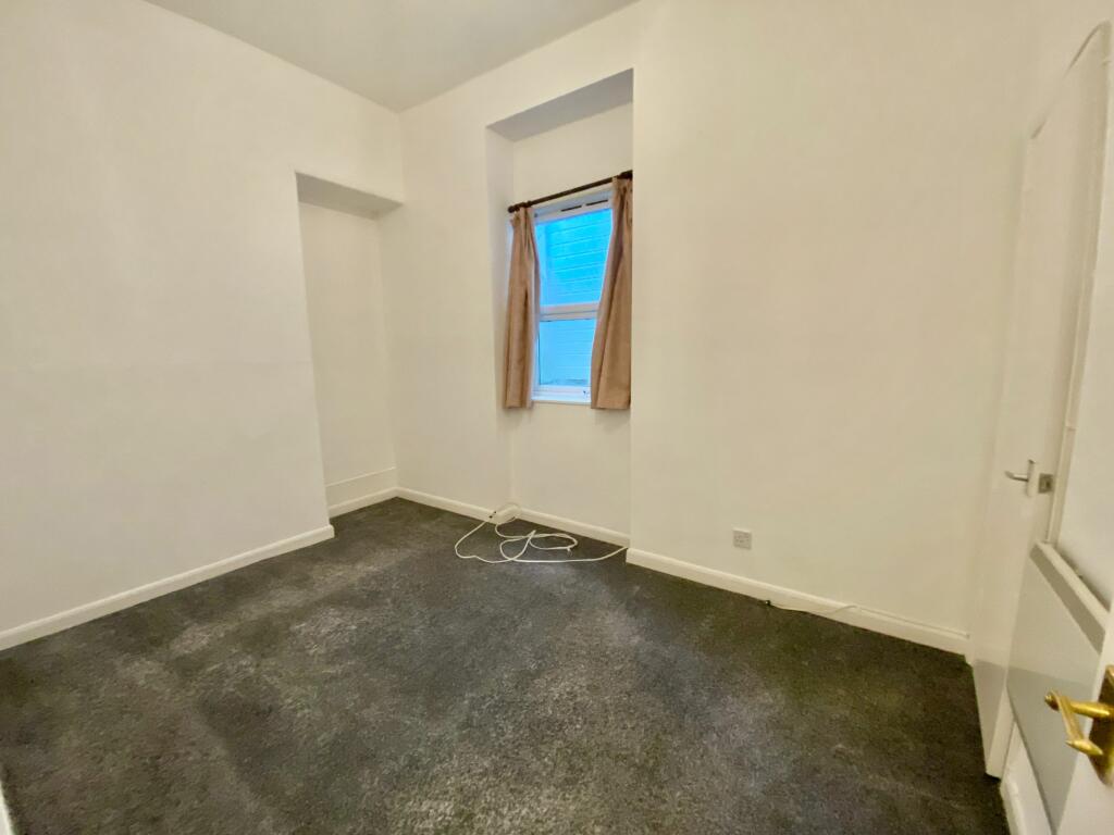 FLAT 2