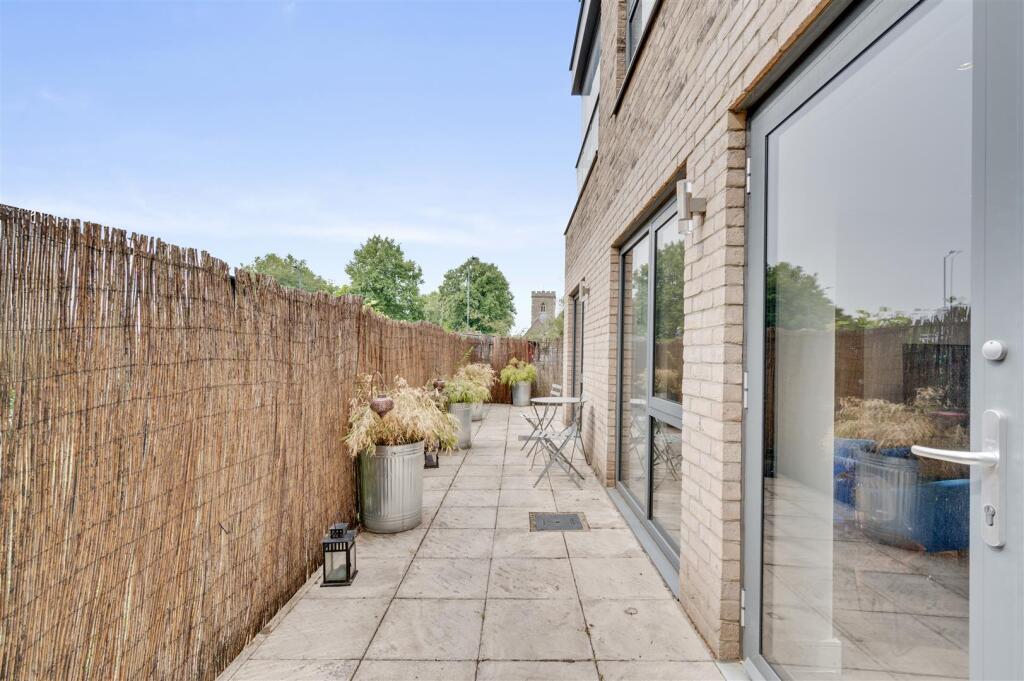 Daniels_1 Canaletto Court, Neasden Lane, NW10 2TS_