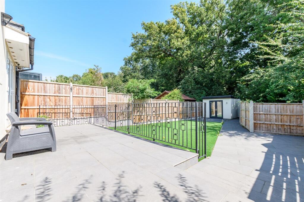 Patio / Decking