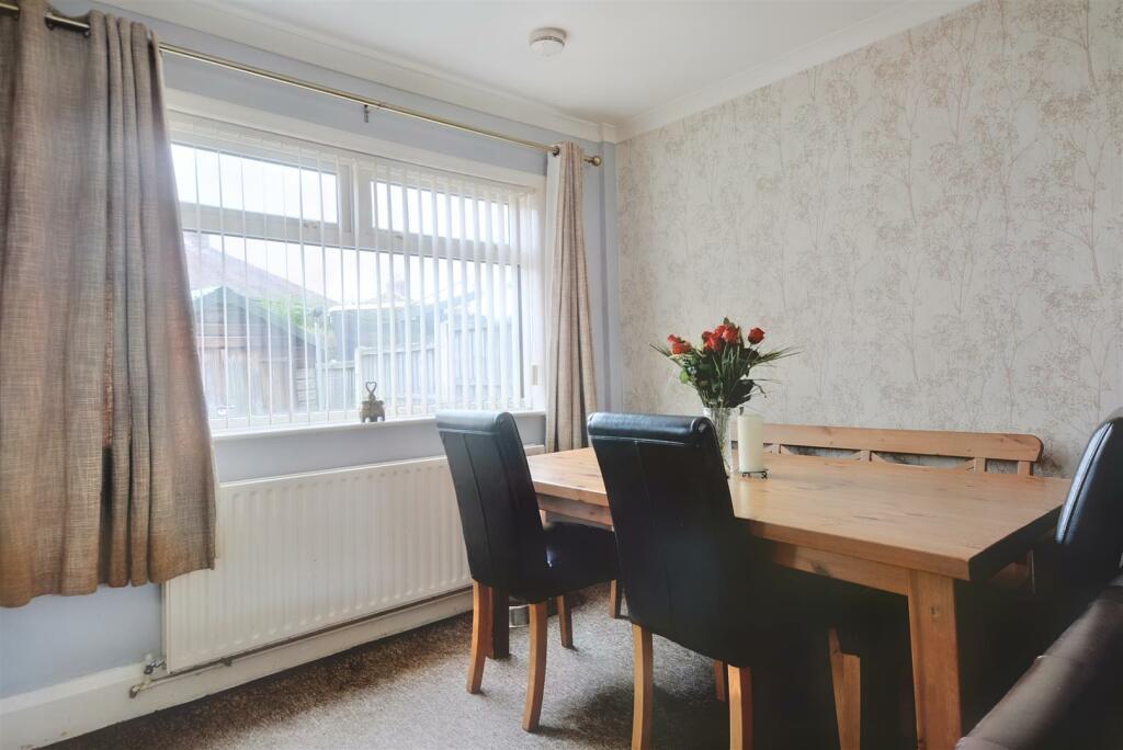 Lounge Diner DSC_4636.jpeg