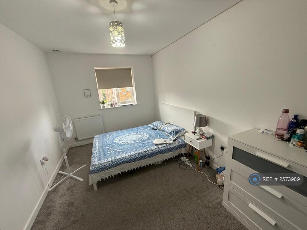 2nd Large Double Bedroom