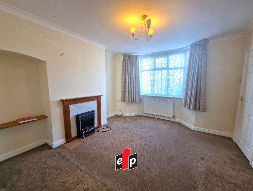 Oldham Avenue, Wyken - Lounge