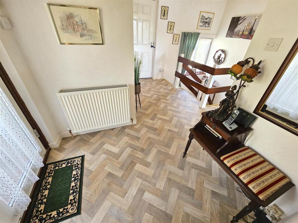 Entrance Hallway.jpg