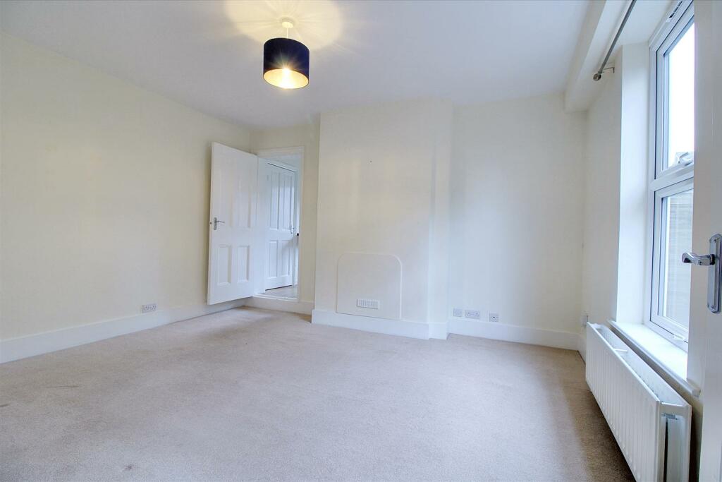 Dining Room in.JPG