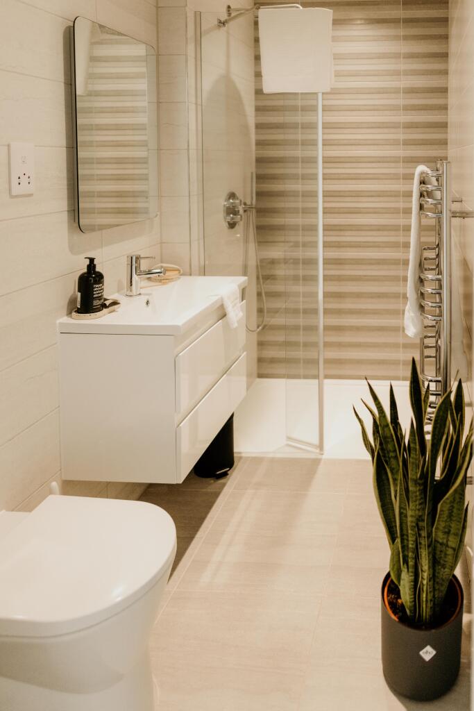 Family Shower Room
