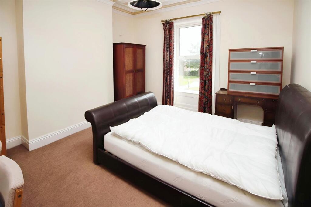 9c4e17c6-chester 20street 207.jpg