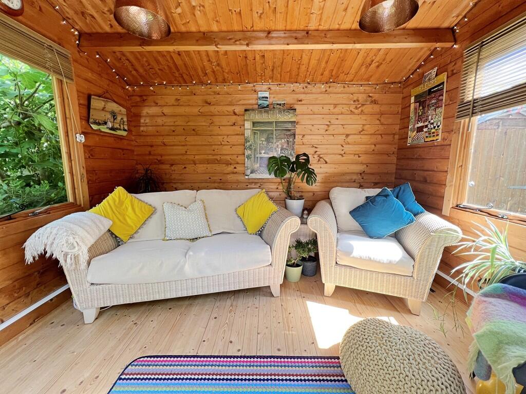 Summer Cabin Inte...