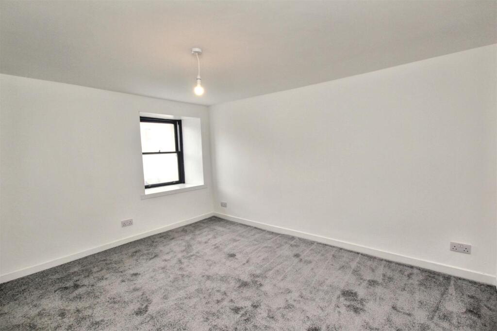 13 - Bedroom One.jpg