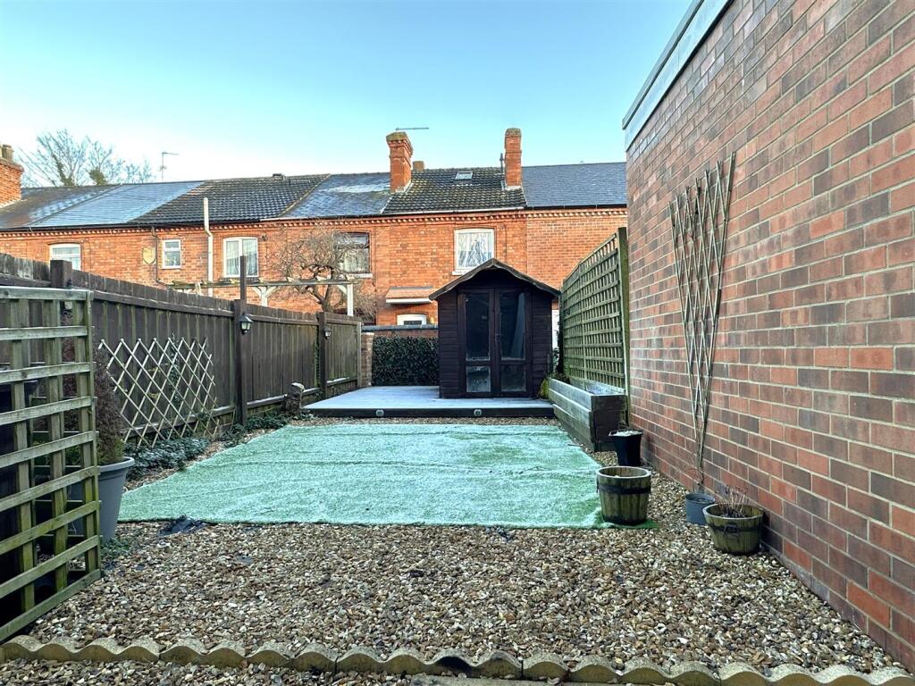 Lovely Rear Garden 482