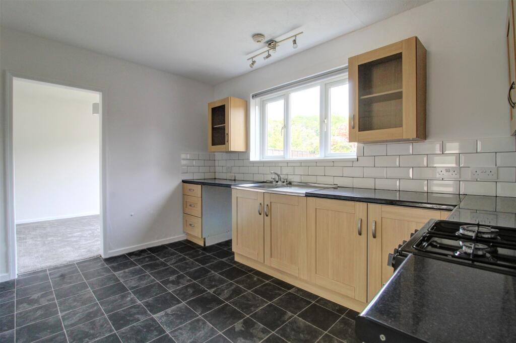 Kitchen/Breakfast Room a