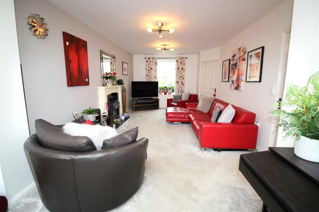 Lounge to Sun Room